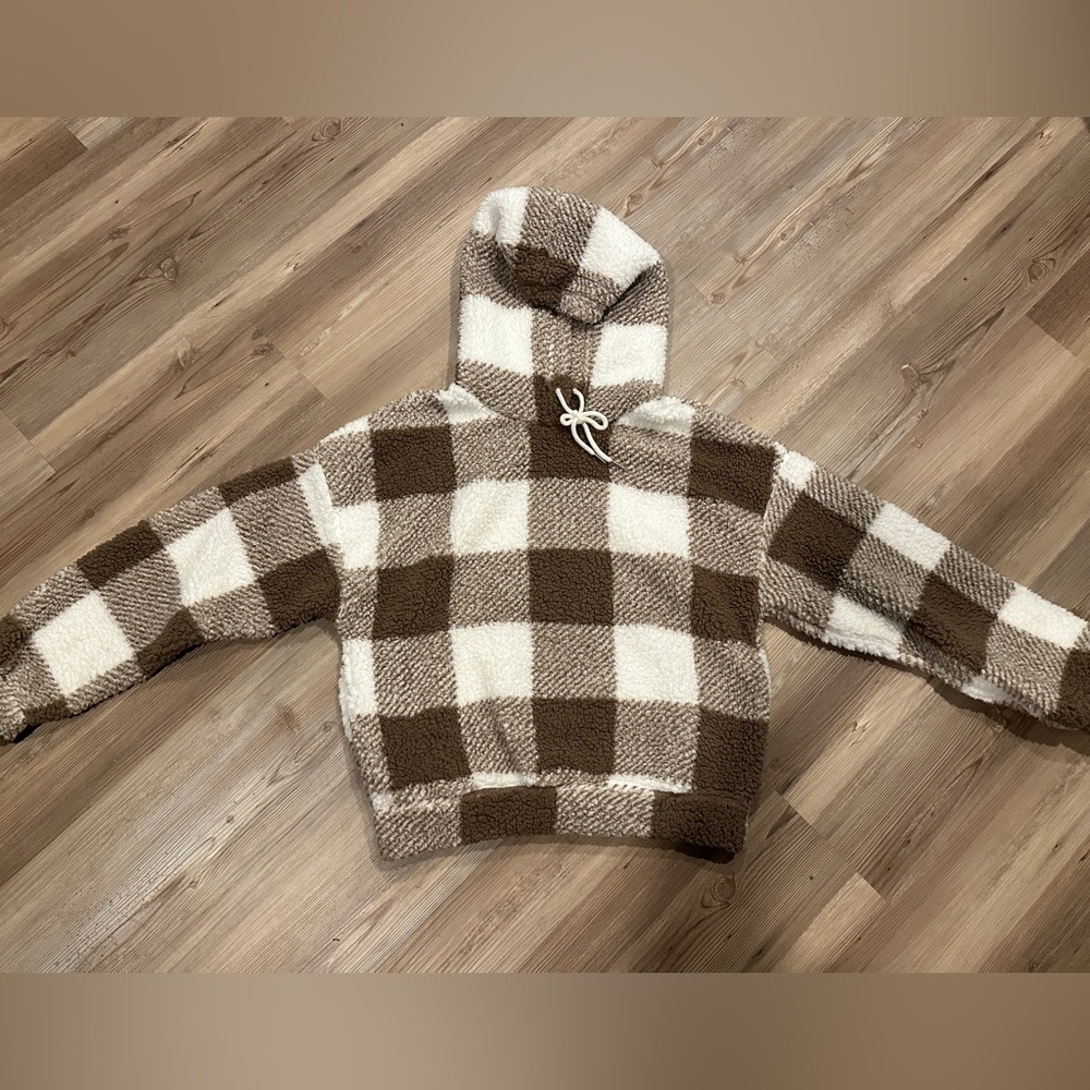 SHEIN Cropped Hoodie